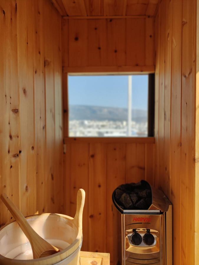 Unique Solar Penthouse With Jacuzzi And Sauna In Central Афины Экстерьер фото